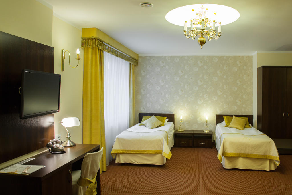 Hotel Ostrawa Wodzislaw Slaski Exterior photo